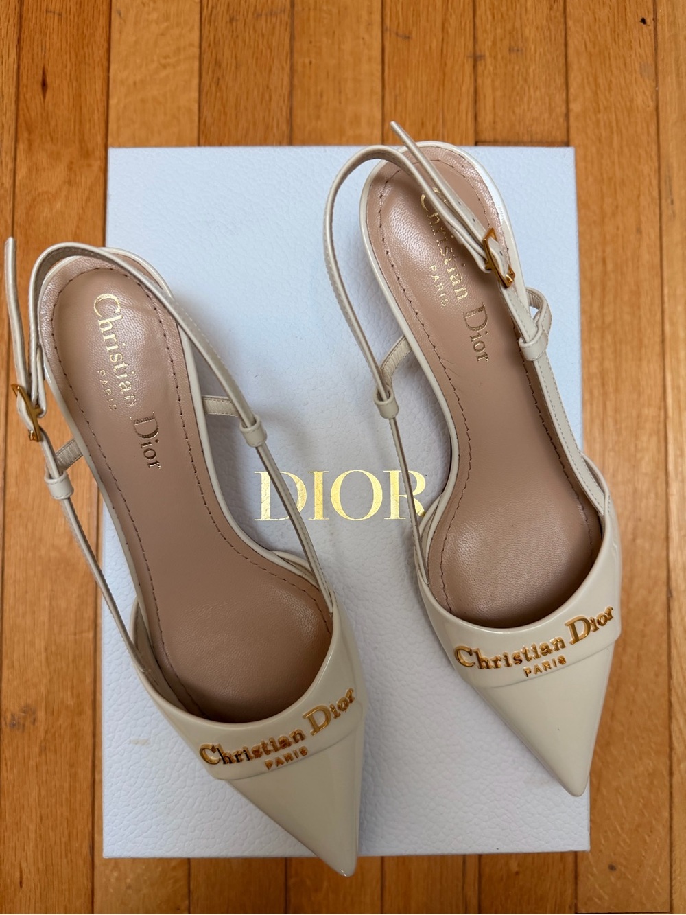 Dior Ivory Pointed Slingback Pumps with Gold Logo - Picture 5 of 9